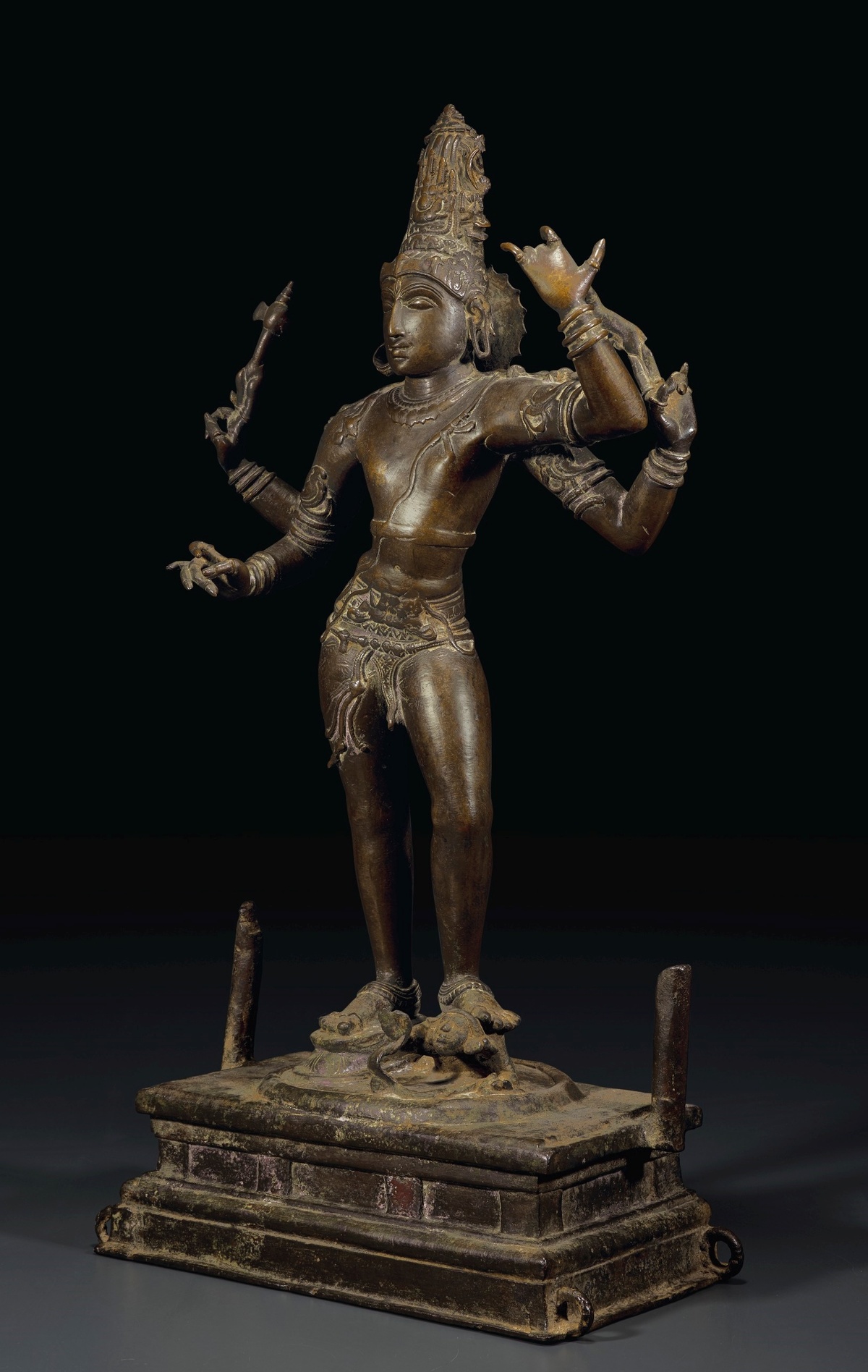 来自古印度的神仙眷侣湿婆雪山神女铜像rmb1030万纽约佳士得拍卖