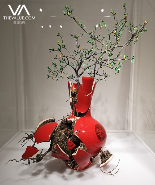 一花一世界青花瓷内爆发的大自然力量| 近期展览| THE VALUE | 艺术新闻