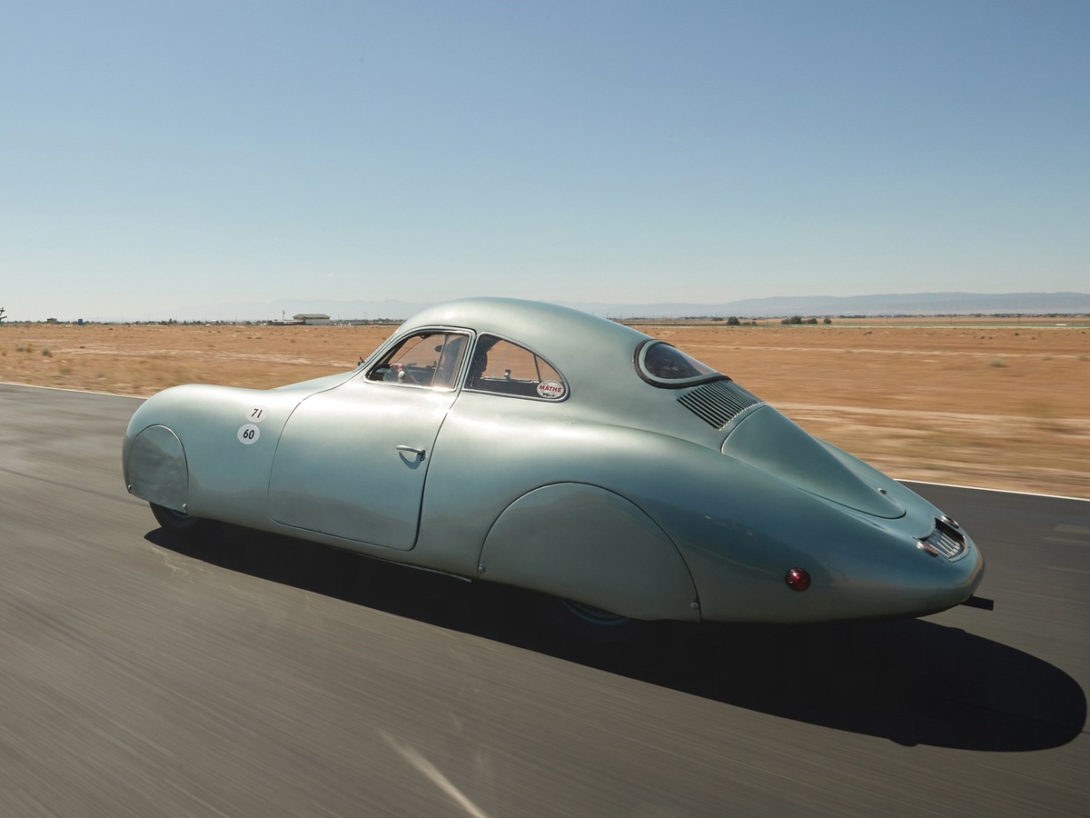 1939年元祖保时捷type64拍卖预期逾rmb13亿成交